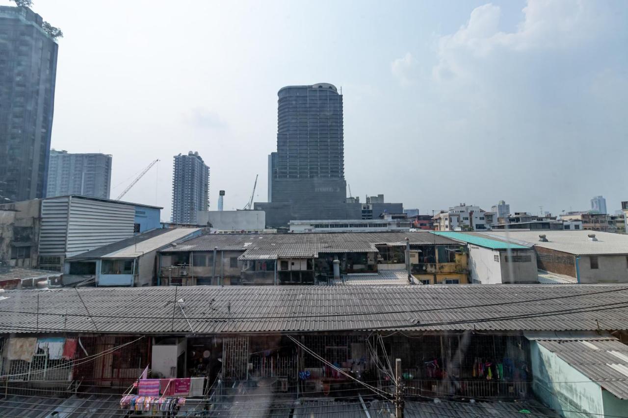 The Beds Ever Hostel (Adults Only) กรุงเทพมหานคร ภายนอก รูปภาพ
